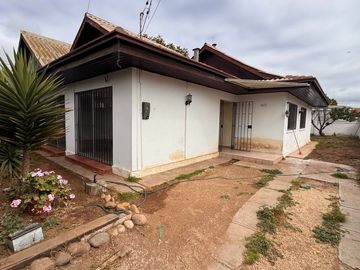 Amplia casa en venta en sector La Pampa, La Serena - Espacio, Comodidad y Ubicación Ideal