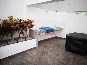 Dpto En Edificio Moderno Y Exclusivo | Cerca Al Límite Con Pueblo Libre | Seguridad 24H Y Áreas Comunes