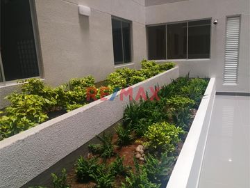 Dpto En Edificio Moderno Y Exclusivo | Cerca Al Límite Con Pueblo Libre | Seguridad 24H Y Áreas Comunes