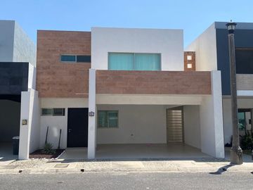 SE VENDE CASA EN RIVIERA VERACRUZANA