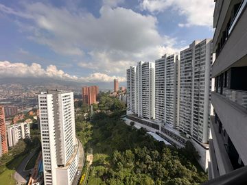Rento Apartamento Amoblado en el Alto de las Palmas