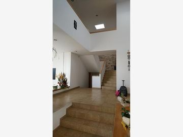 VENDO CASA EN FRACCIONAMIENTO MISION DE CONCA, QRO.
