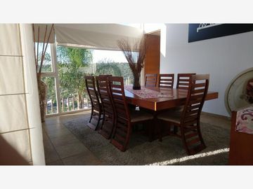 VENDO CASA EN FRACCIONAMIENTO MISION DE CONCA, QRO.