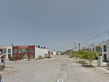 CASA EN VENTA! CALLE PLAYA DE ORO, LOS TAMARINDOS, JALISCO