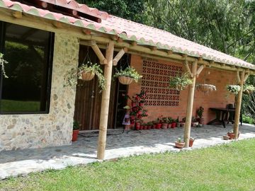 ESPECTACULAR CASA CAMPESTRE UNA PLANTA CERRITOS PEREIRA