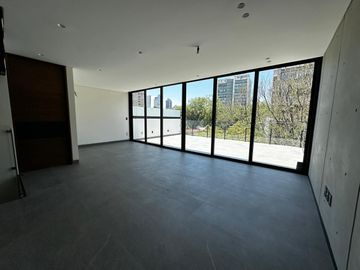 PH en venta en  Polanco: 268m2, 3 niveles, 3 recámaras, 4.5 baños, 3 estac. balcón y terraza.