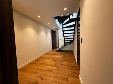 PH en venta en  Polanco: 268m2, 3 niveles, 3 recámaras, 4.5 baños, 3 estac. balcón y terraza.