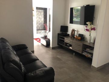 ESPECTACULAR CASA EN SAN JOSE DE LAS VILLAS