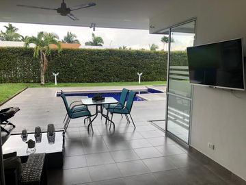 ESPECTACULAR CASA EN SAN JOSE DE LAS VILLAS