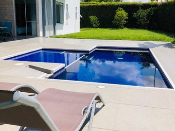 ESPECTACULAR CASA EN SAN JOSE DE LAS VILLAS