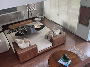 CASA EN LA PLANICIE