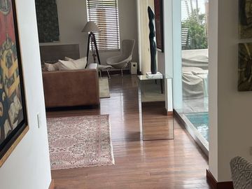 CASA EN LA PLANICIE