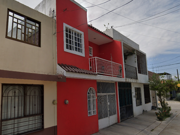 VENTA DE CASA EN VILLAS DE LA HACIENDA, CELAYA, GUANAJUATO.