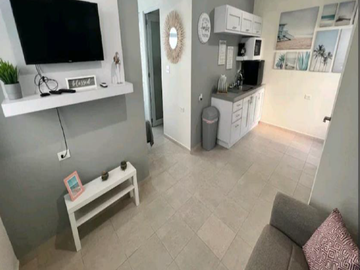 AMPLIA CASA EN CANCUN MUY CERCA DE LA PLAYA CON AMPLIO JARDIN