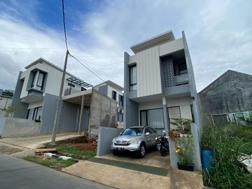 Rumah Baru 2 Lantai Hanya 2KM dri Jl AH Nasution Arcamanik Ujungberung
