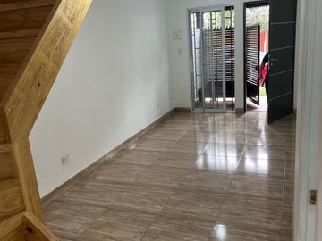 Casa remodelada 45/80  D-3 B-1