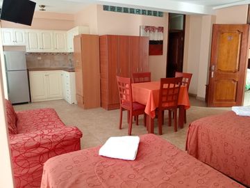 Alquiler De Hotel Amoblado En Huanchaco Con 20 Habitaciones (GAPONTE)