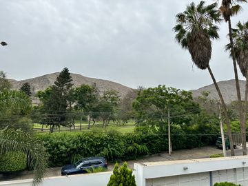 Venta espectacular residencia Urb. La Planicie 1ra etapa, La Molina. Vista al golf