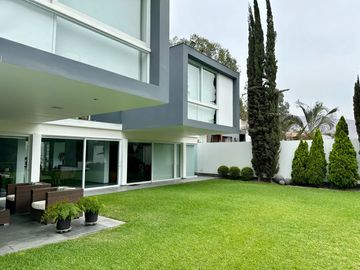 Venta espectacular residencia Urb. La Planicie 1ra etapa, La Molina. Vista al golf
