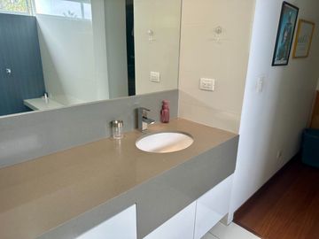 Venta espectacular residencia Urb. La Planicie 1ra etapa, La Molina. Vista al golf