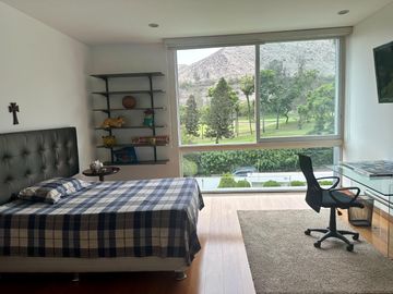 Venta espectacular residencia Urb. La Planicie 1ra etapa, La Molina. Vista al golf