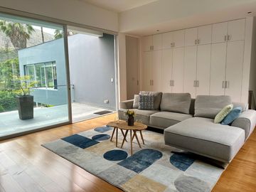 Venta espectacular residencia Urb. La Planicie 1ra etapa, La Molina. Vista al golf