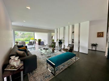Venta espectacular residencia Urb. La Planicie 1ra etapa, La Molina. Vista al golf