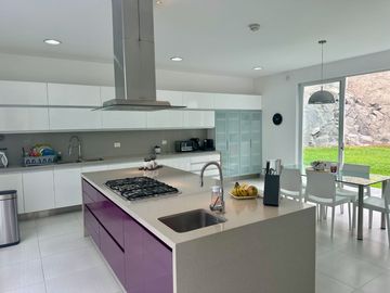 Venta espectacular residencia Urb. La Planicie 1ra etapa, La Molina. Vista al golf