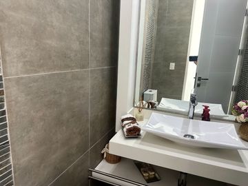 Venta espectacular residencia Urb. La Planicie 1ra etapa, La Molina. Vista al golf