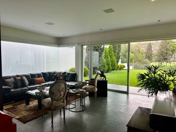 Venta espectacular residencia Urb. La Planicie 1ra etapa, La Molina. Vista al golf