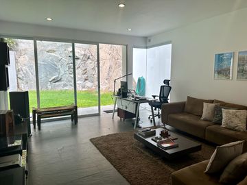 Venta espectacular residencia Urb. La Planicie 1ra etapa, La Molina. Vista al golf