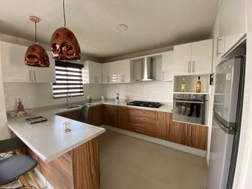 CASA CON CISTERNA A UNA HORA DE LA CDMX