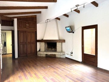 Venta linda casa  muy cerca a Chacarilla. Surco