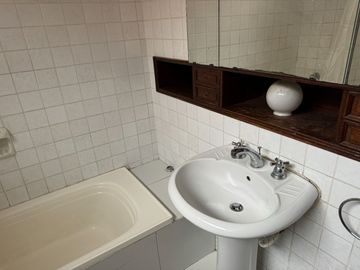 Venta linda casa  muy cerca a Chacarilla. Surco