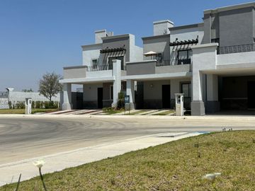 Casa en venta al sur de Pachuca con opción a crecimiento.