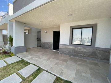 Casa en venta al sur de Pachuca con opción a crecimiento.