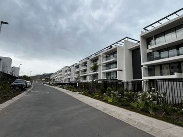 SE VENDE CESIÓN DE PROMESA - TOWNHOUSE NUEVO, POR ESTRENAR - 3D2B2E1BOD. - SAN CARLOS DE APOQUINDO