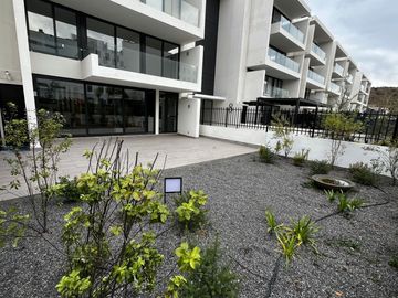 SE VENDE CESIÓN DE PROMESA - TOWNHOUSE NUEVO, POR ESTRENAR - 3D2B2E1BOD. - SAN CARLOS DE APOQUINDO