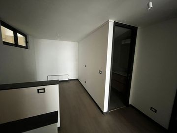 SE VENDE CESIÓN DE PROMESA - TOWNHOUSE NUEVO, POR ESTRENAR - 3D2B2E1BOD. - SAN CARLOS DE APOQUINDO