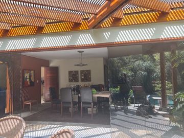 VENDO CASA LA PLANICIE BASTANTE POTENCIAL