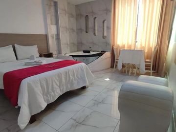 VENDO EDIFICIO / HOTEL FULL EQUIPADO CON TERRAZA, LISTO PARA GENERAR INGRESOS DESDE EL 1er DÍA, cerca del Aeropuerto Jorge Chavez