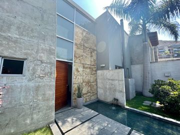 Venta moderna casa Urb. La Molina Vieja