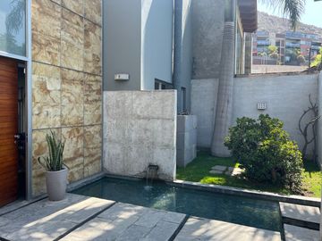 Venta moderna casa Urb. La Molina Vieja