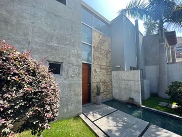 Venta moderna casa Urb. La Molina Vieja