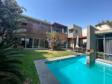 Venta moderna casa Urb. La Molina Vieja