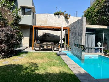Venta moderna casa Urb. La Molina Vieja