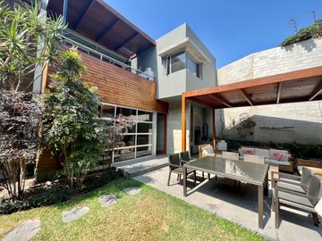 Venta moderna casa Urb. La Molina Vieja