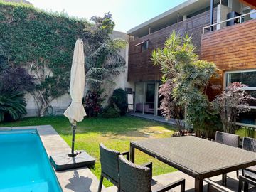 Venta moderna casa Urb. La Molina Vieja