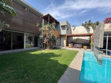 Venta moderna casa Urb. La Molina Vieja