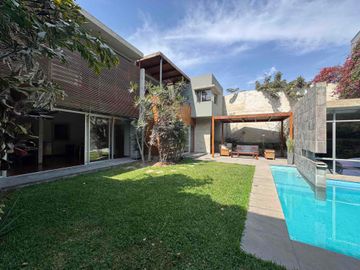 Venta moderna casa Urb. La Molina Vieja